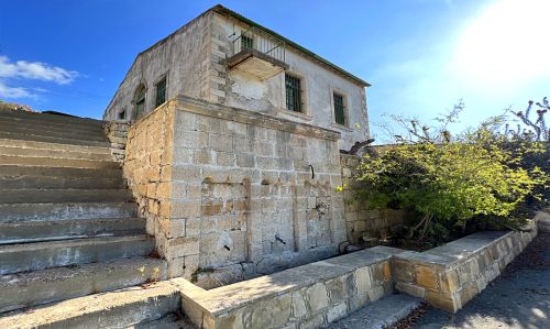 Old Fontana in Alektora Village